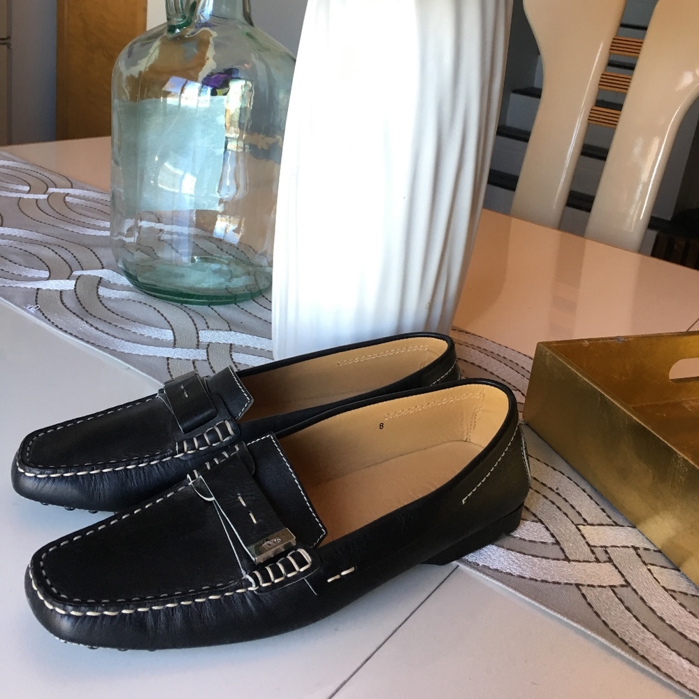 Tod's loafers - Never Worn - Size 8 1/2